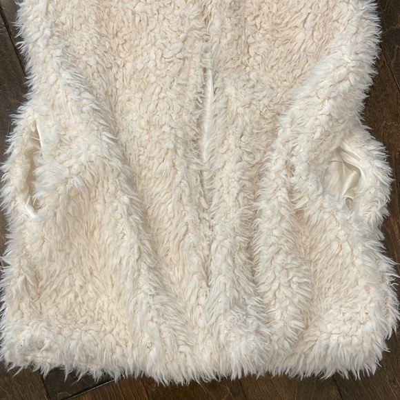 Me Jane Teddy Bear Cream Vest- XL - Picture 12 of 12